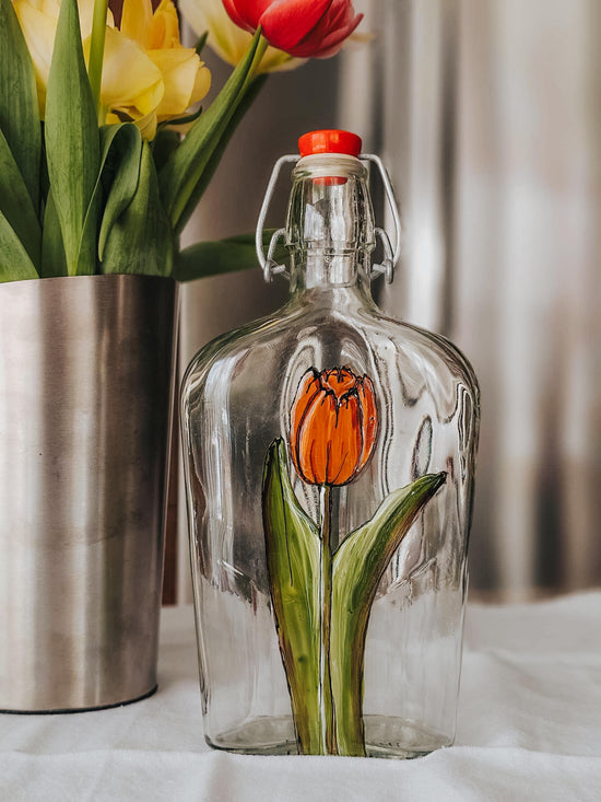 Bouteille verre recyclée design tulipe