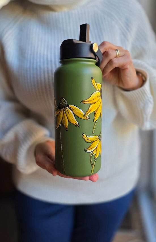 32 oz insulated green water bottle, hand-painted rudbeckia flower design.