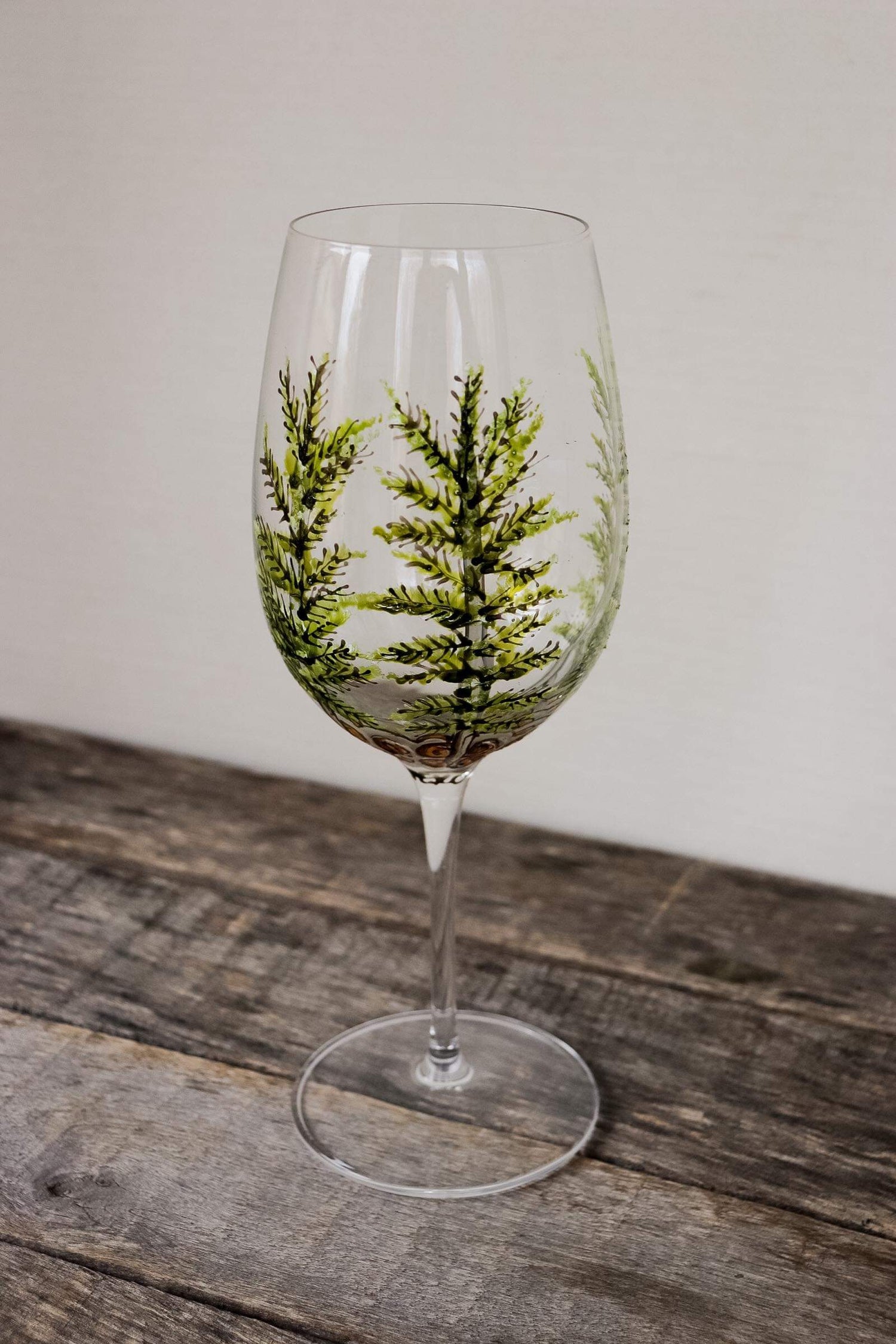 Design arbre et rondins peints à la main