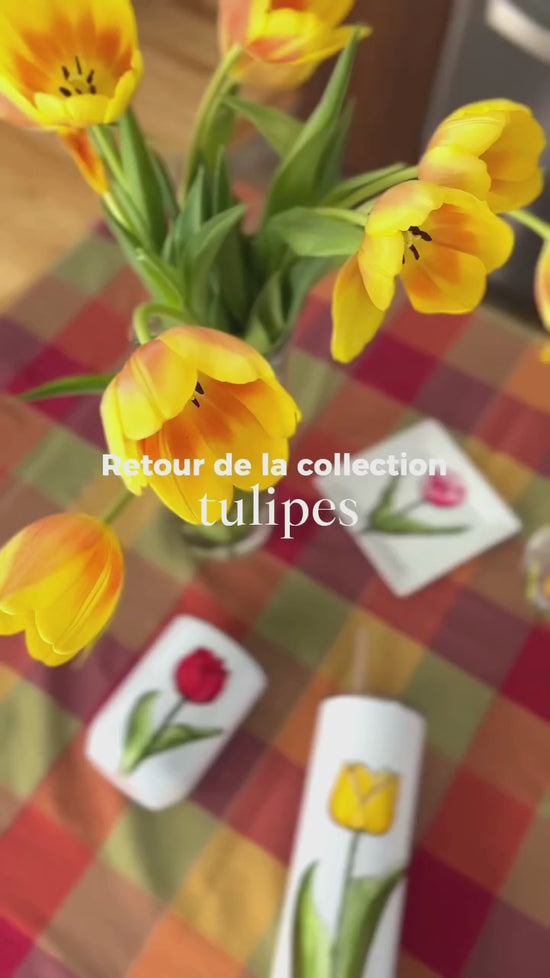 Idée cadeau: duo de verres sans pieds tulipes peintes à la main.