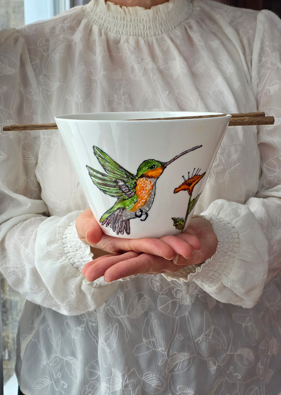 Bol blanc design d'un joli colibri, idée cadeau peint à la main