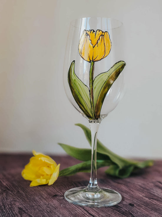 Idée cadeau verre sur pied tulipe