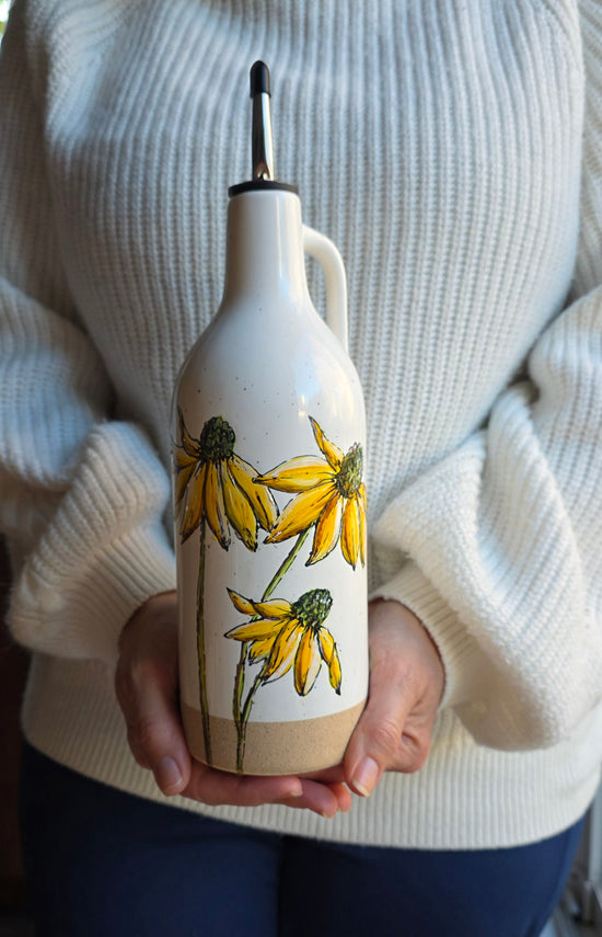 Bouteille en grès pour huile ou vinaigre peinte à la main design fleur rudbeckie jaune