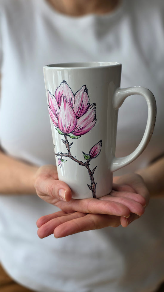 Large stoneware mug, 2 flowers on each side, for coffee
