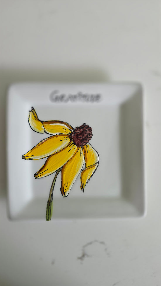 Assiette carrée design fleur en jaune rudbeckie