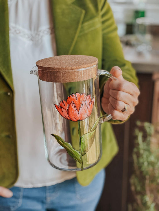 Carafe d'eau en verre design tulipes rouge peinte à la main par Pero
