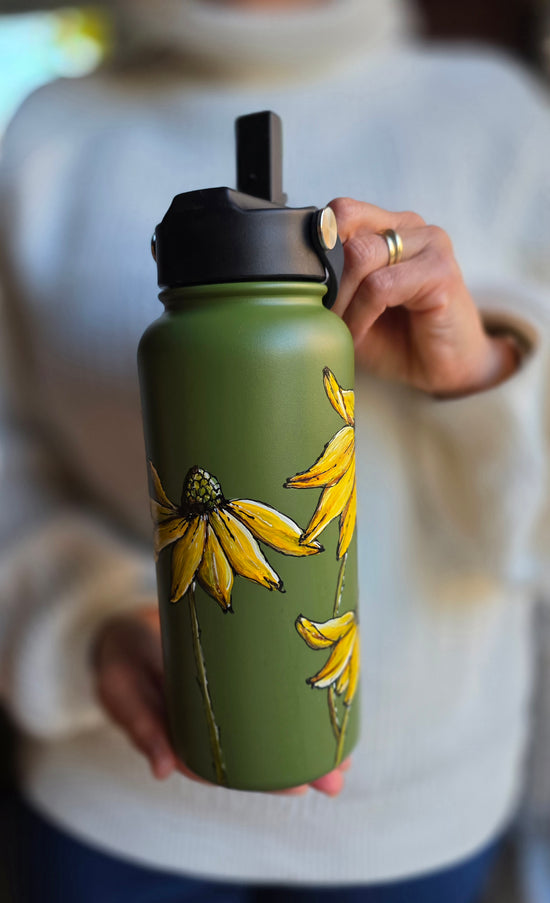 32 oz insulated green water bottle, hand-painted rudbeckia flower design.