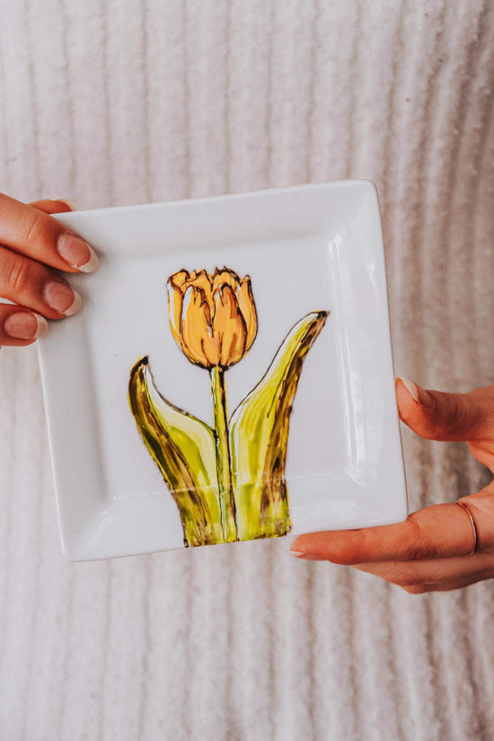 Assiette carrée design tulipe jaune