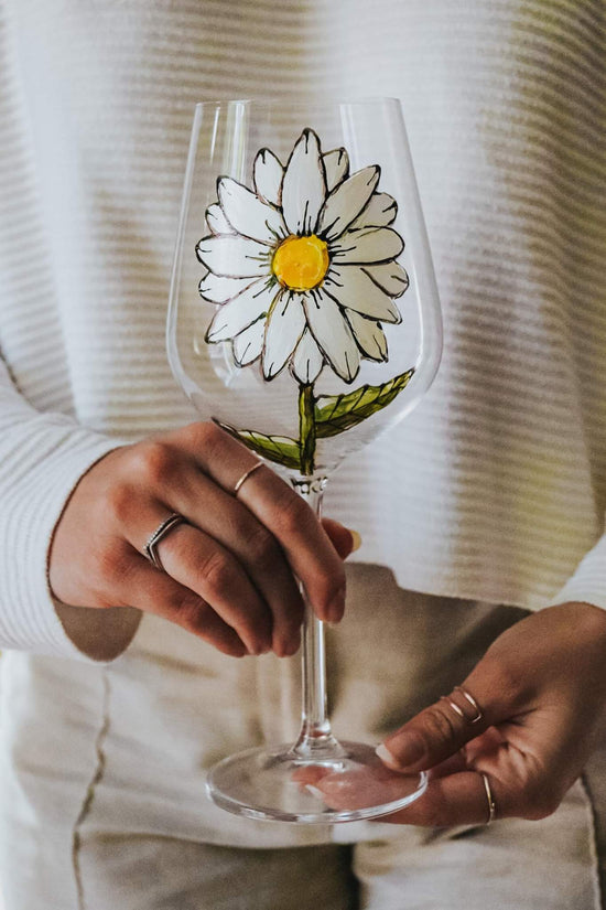 Idée cadeau verre sur pied design marguerite