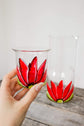 Carafe d'eau et verre design fleur rouge